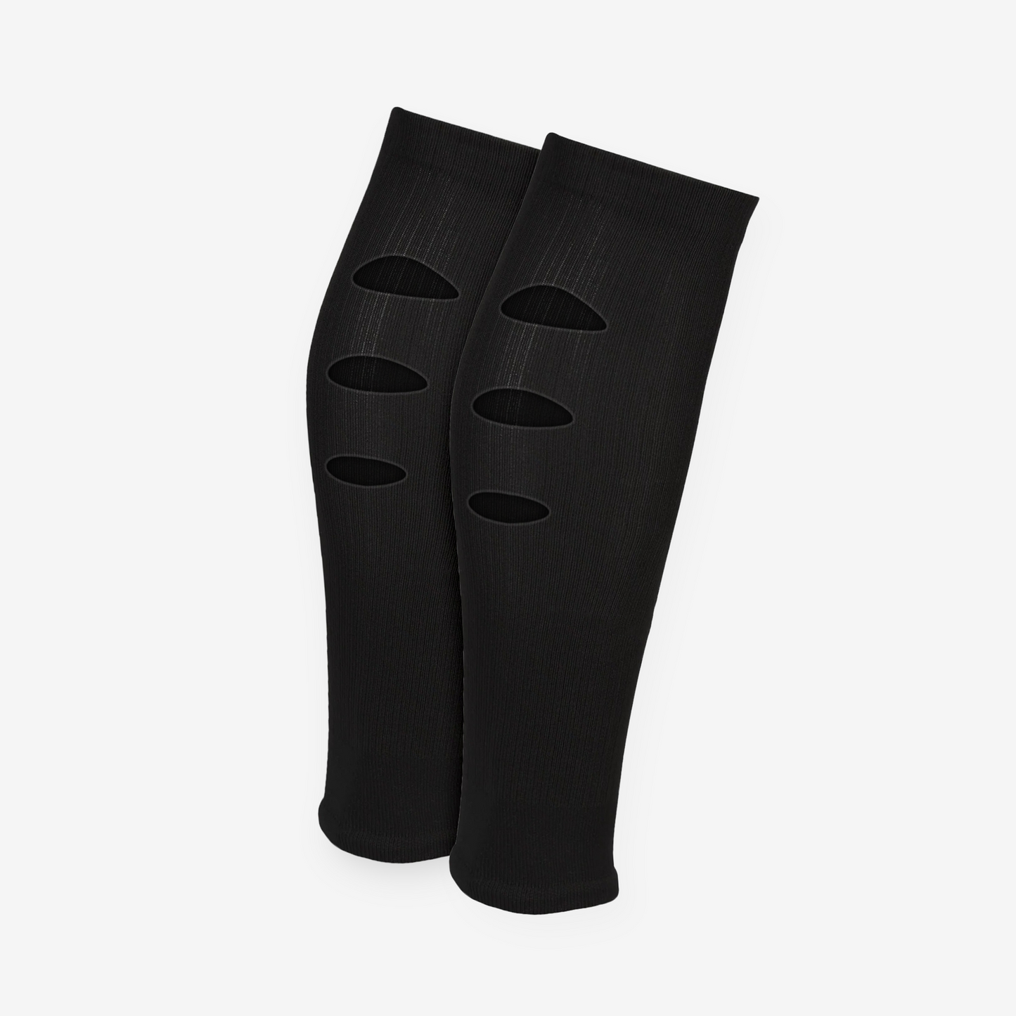 Chaussettes-a-trous-football, Manchons de football, precut socks ou jambières, couleur noir, portées sur terrain de football | Game Changer