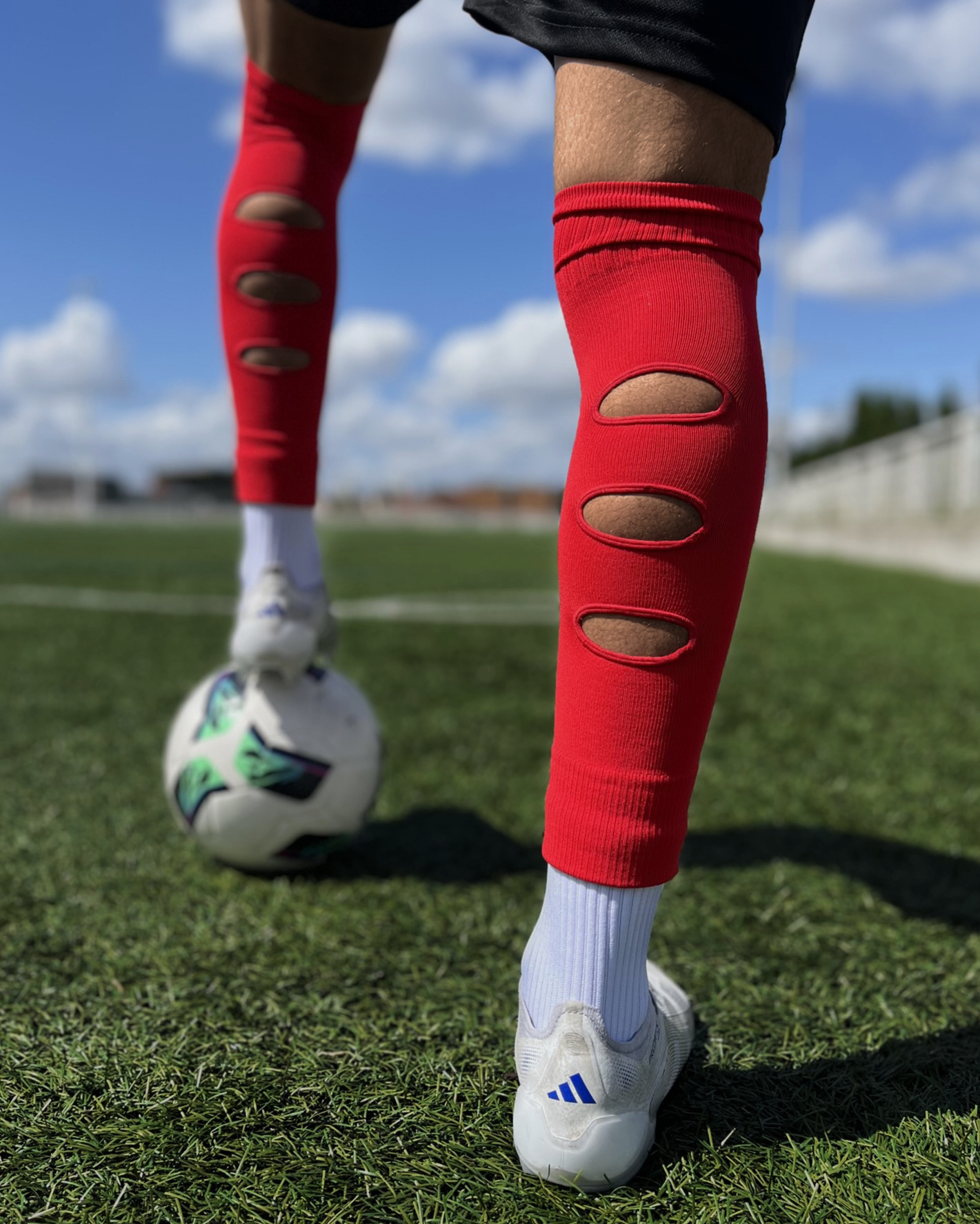 Manchons de football à trous