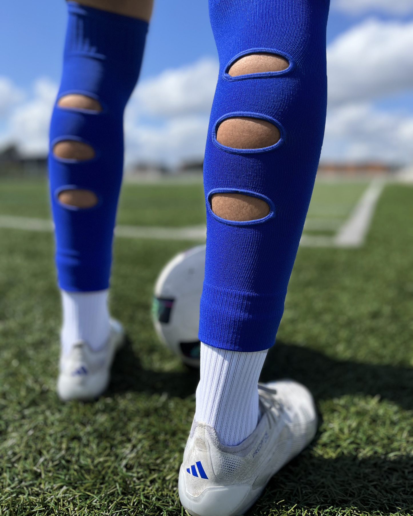 Manchons de football à trous