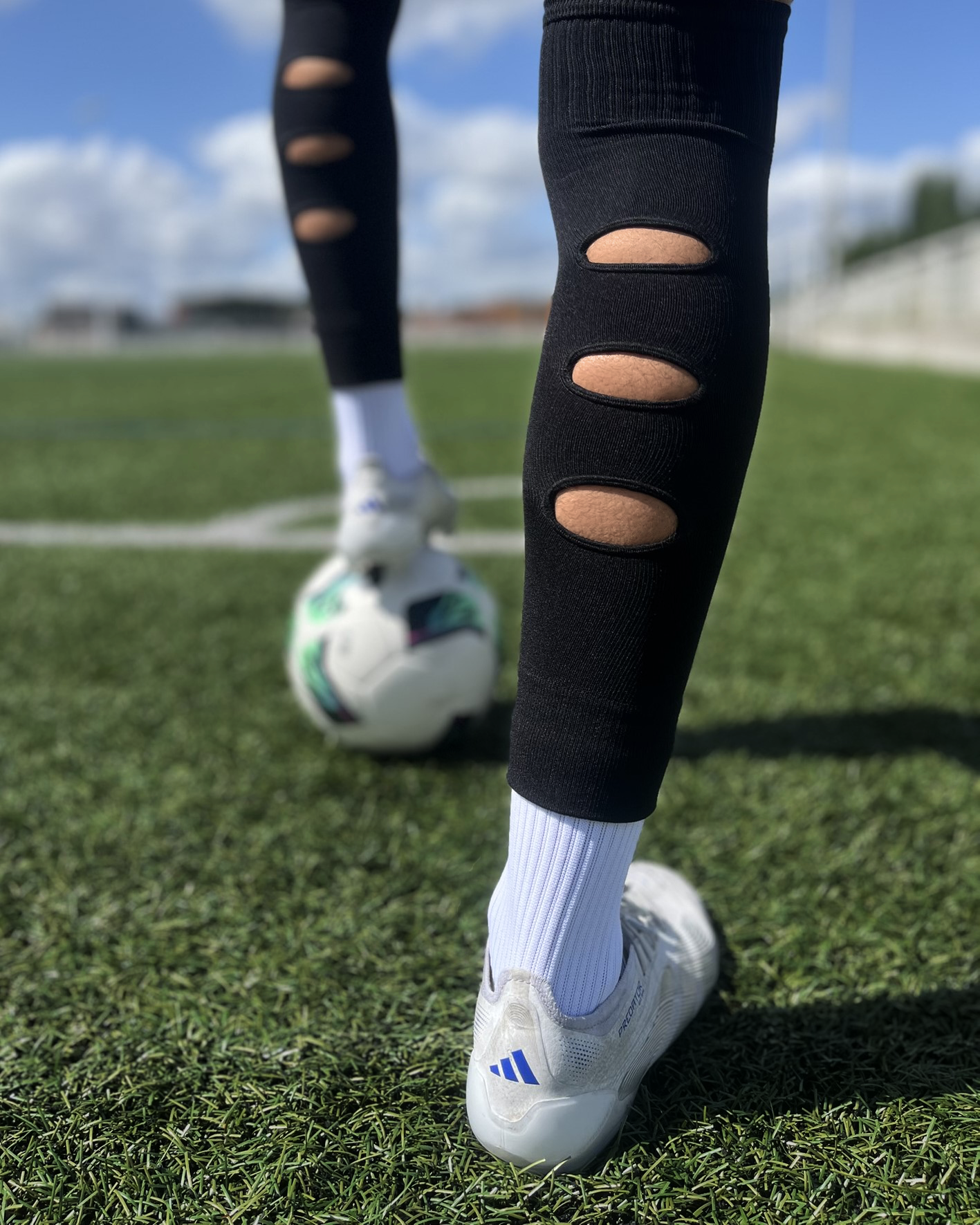 Manchons de football à trous