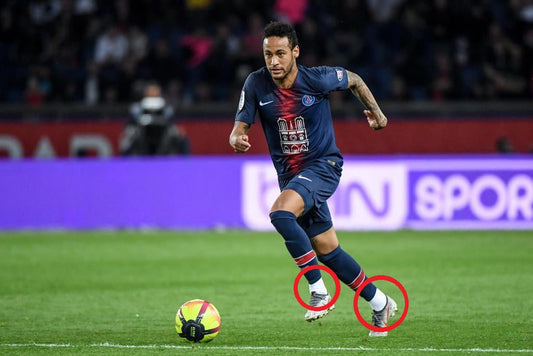 Chaussettes coupées football blanc scotch strap tape kine